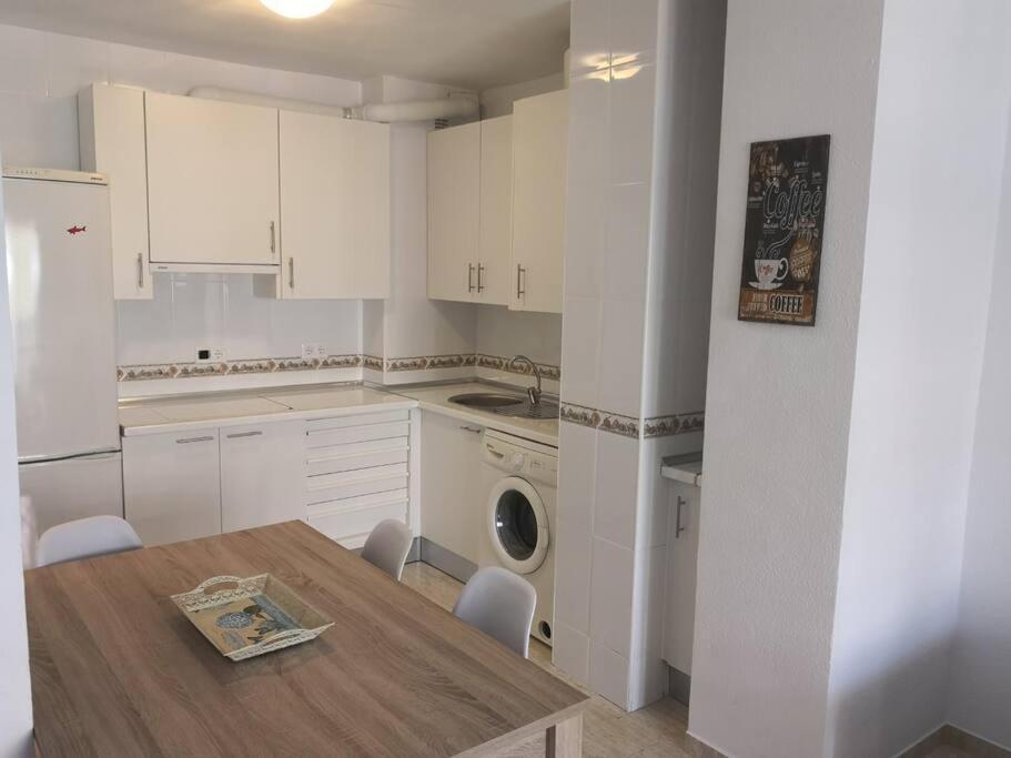 Apartamento Zona Playa En Roquetas Cerca De Bares Restaurantes Y Centro Comercial Roquetas de Mar Exterior foto
